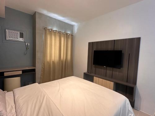 Postel nebo postele na pokoji v ubytování Furnished unit near IT Park, Ayala, Banilad