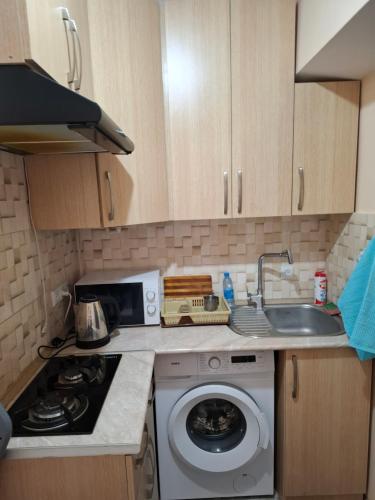 Hasmik Apartment tesisinde mutfak veya mini mutfak