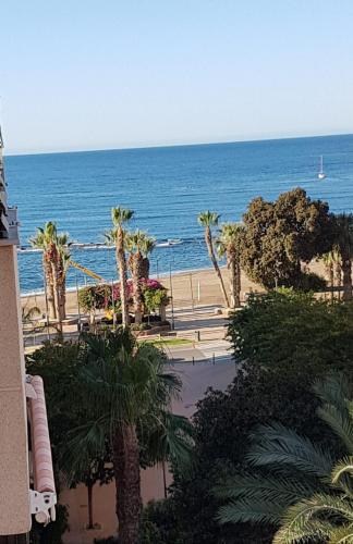 Bella ÁGUILAS - Excelente ubicación en Las Delicias, vistas al mar, Wifi y Parking gratis