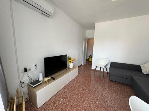 Μια τηλεόραση ή/και κέντρο ψυχαγωγίας στο Apartments del sol