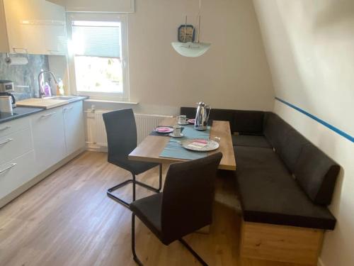 Kuchyň nebo kuchyňský kout v ubytování Ferienwohnung in ruhiger Lage