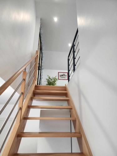 Photo de la galerie de l'établissement Chambre, salle de bain, toilette, salon privatif, à Sainte-Marie-du-Mont