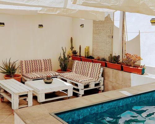 Bazén v ubytování Villa Yandre Garden House - Ayamonte nebo v jeho okolí