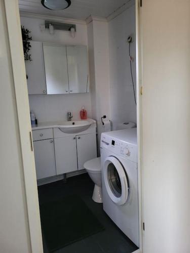 Ένα μπάνιο στο Apartmentmuikku