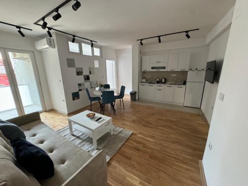 Kuhinja ili čajna kuhinja u objektu NN Apartment 4