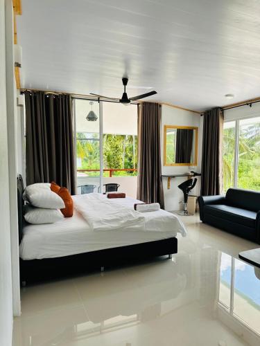 Dacha Thoddoo White Sand