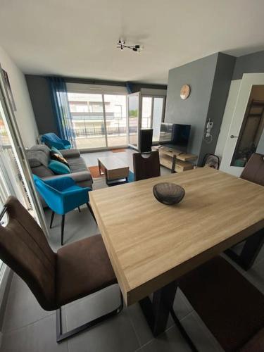 Χώρος καθιστικού στο Logement Standing avec parking privé - proche CERN, Genève, ONU