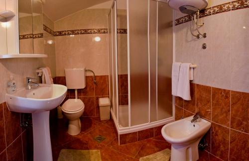 Koupelna v ubytování Apartments Percic