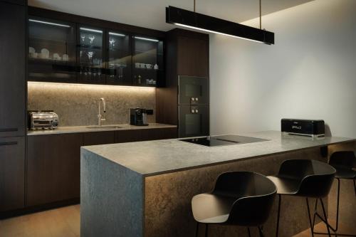 The Westin London City Image