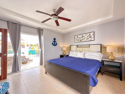 Fotografie z fotogalerie ubytování Gorgeous 1 BR PH apartment w Jacuzzi v destinaci Punta Cana