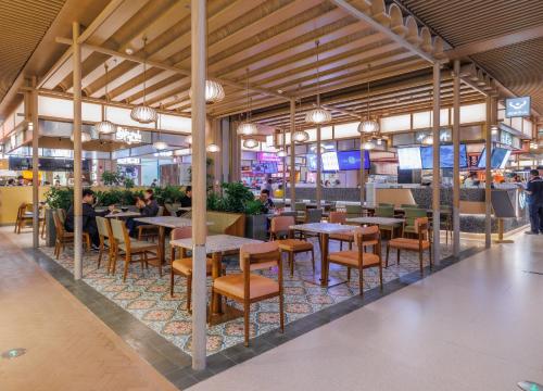 Un restaurante u otro lugar para comer en Shangri-La Fuzhou