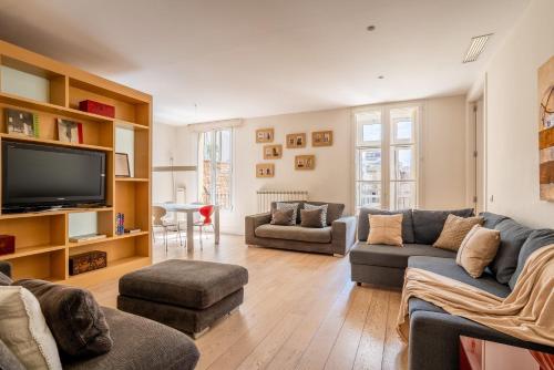 The Collection Barcelona - Paseo de Gracia Classy 3bed 3bath apartment