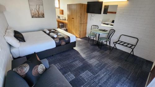 Η κουζίνα ή μικρή κουζίνα στο Motel Stawell