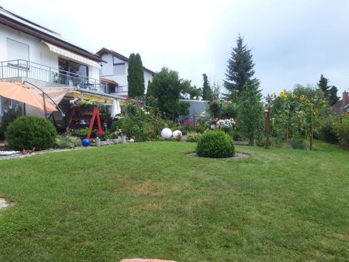 Taman di luar Schwäbische Alb