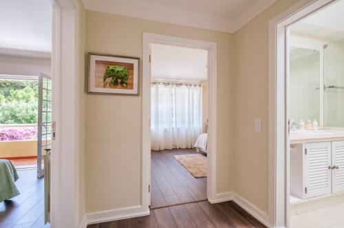 Seafront Unit 2 photo 2