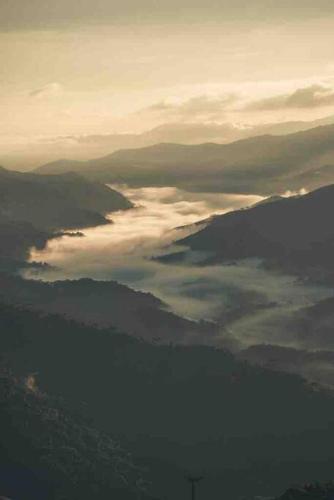 Landskap semula jadi dekat dengan chalet