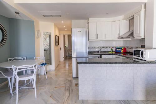 Altamira 61 - One Bed