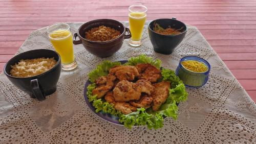 Jídlo v penzionu nebo okolí