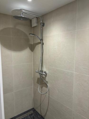 Bilik mandi di Casa Al Mare zomerwoning