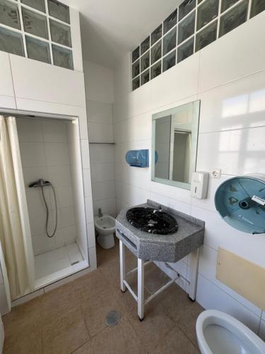Koupelna v ubytování Lazareto 148 Hostel