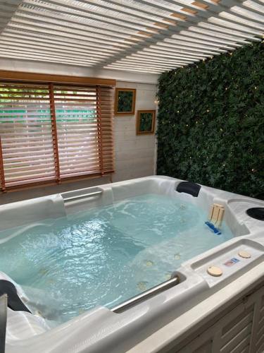Chalet zen SPA Jacuzzi 30 min de Bordeaux