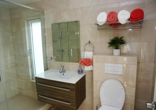 Koupelna v ubytování Indigo Bay Villa Poolside - Ocean 14