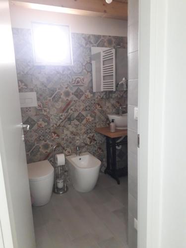Ένα μπάνιο στο NAHAR HOME