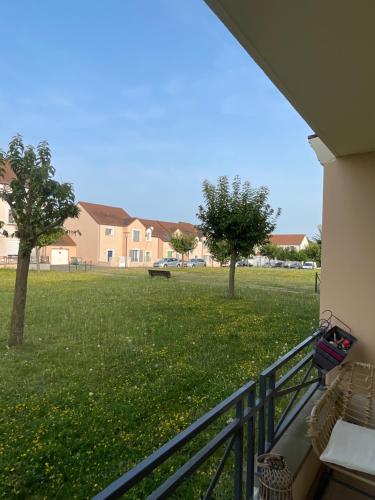 Photo de la galerie de l'établissement T3 Charles de Gaulles, Disney, Astérix, Parc des expo, à Juilly