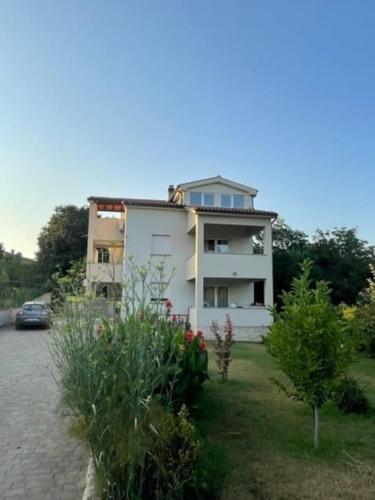 Apartment TIMA