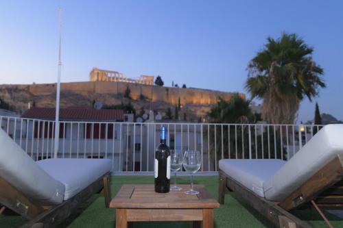 Acropolis Hill House