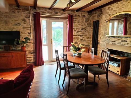 Et opholdsområde på Open Plan 3 Bedrooms Cornish stone house cottage