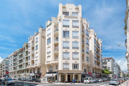 Nice Renting - VERDI - Apartment Charm & Comfort & AirCon