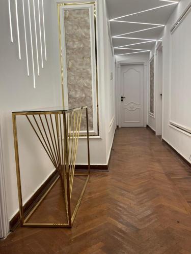 Elegant duplex with Dar Al-Difaa view