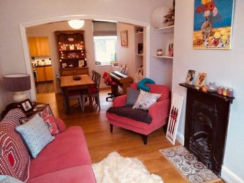 Cosy Roath home near the park photo 11