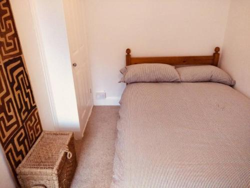 Cosy Roath home near the park photo 13