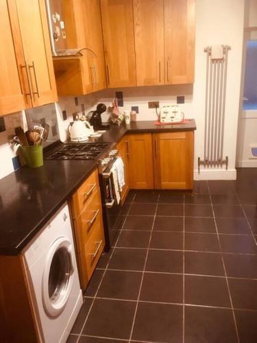 Cosy Roath home near the park photo 16
