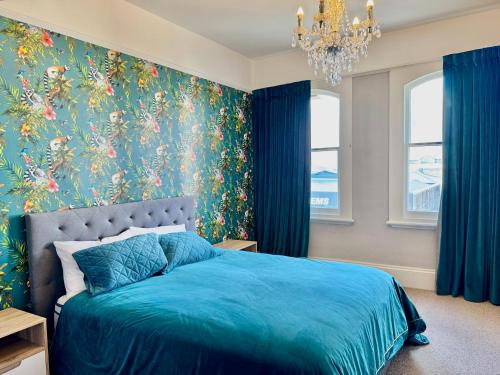 Postel nebo postele na pokoji v ubytování The Italian Warehousemen