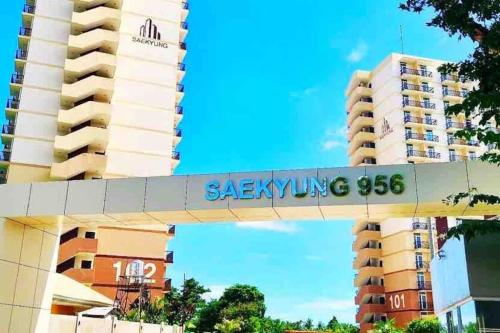 Ein Zertifikat, Auszeichnung, Logo oder anderes Dokument, das in der Unterkunft Condo near Mactan airport ausgestellt ist