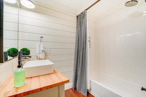 a bathroom with a sink and a shower at Family-Friendly Harrison Home 33 Mi to Branson! in Harrison