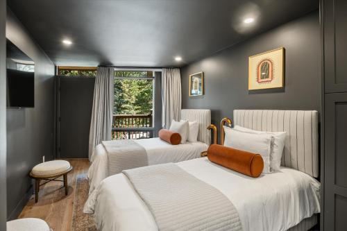 Le Clairvaux Unit 8, 2BD Newly Remodeled Condo in Downtown Aspen photo 2