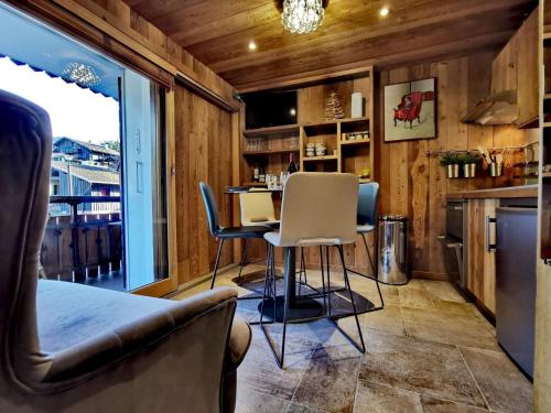 Studio rénové sur les pistes, idéal pour 4