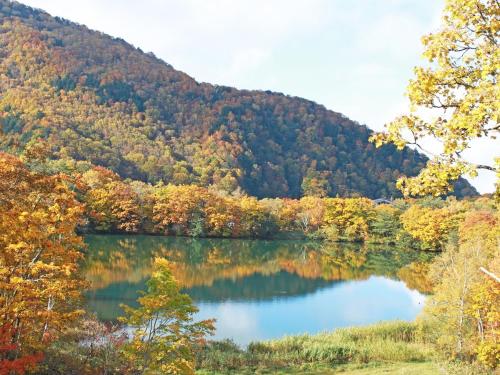 山ノ内町にある岩菅ホテルの山中湖