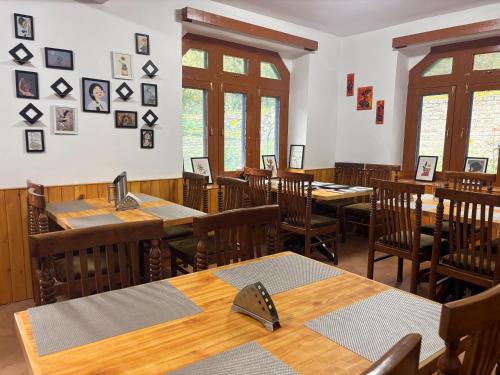 Restaurace v ubytování Hotel Geetanjali