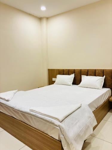 Cama o camas de una habitación en Hotel Shreegopal