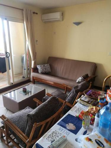 Lovely 1 bedroom apartment in Grand Bay, around 5 mins walk to the beach