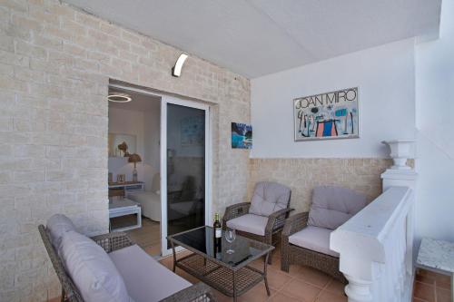 Χώρος καθιστικού στο Apartamentos Fani
