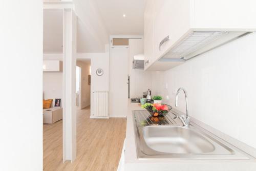 Cittadella Apartment by Mamo Florence