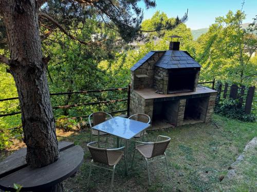 Κήπος έξω από το Apartamentos Sanabria