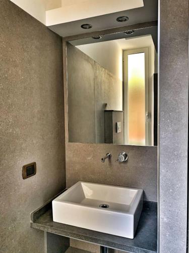 Avignonesi Flat