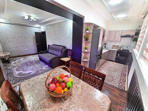 Kuchyň nebo kuchyňský kout v ubytování Center of Tashkent near "Minor" metro station, Premium Location